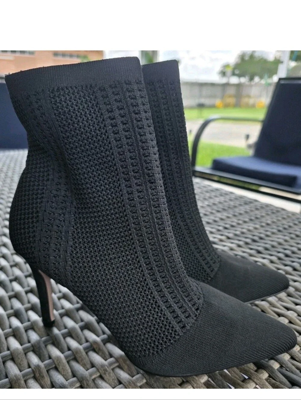 Catherine Malandrino Dnonito Black Pointed Toe Knit High Heel Booties Boots 8